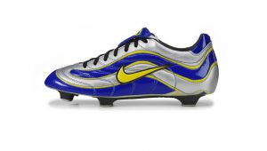 Nike R9 - Neomag.