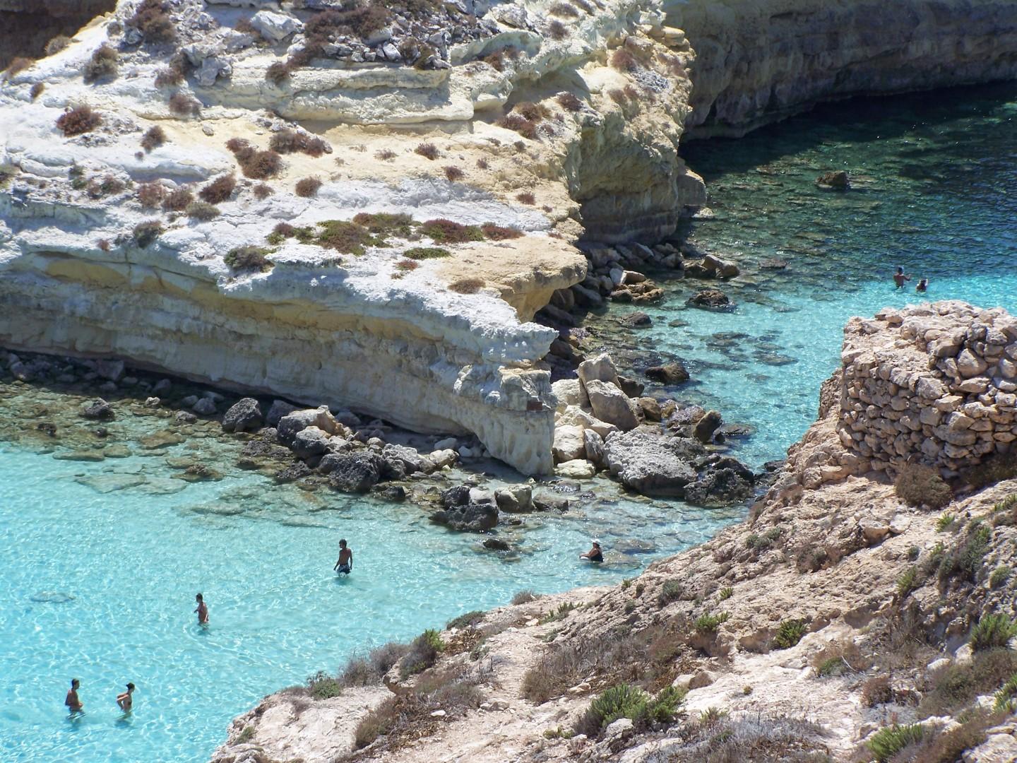 Spiaggia dei conigli - Neomag.