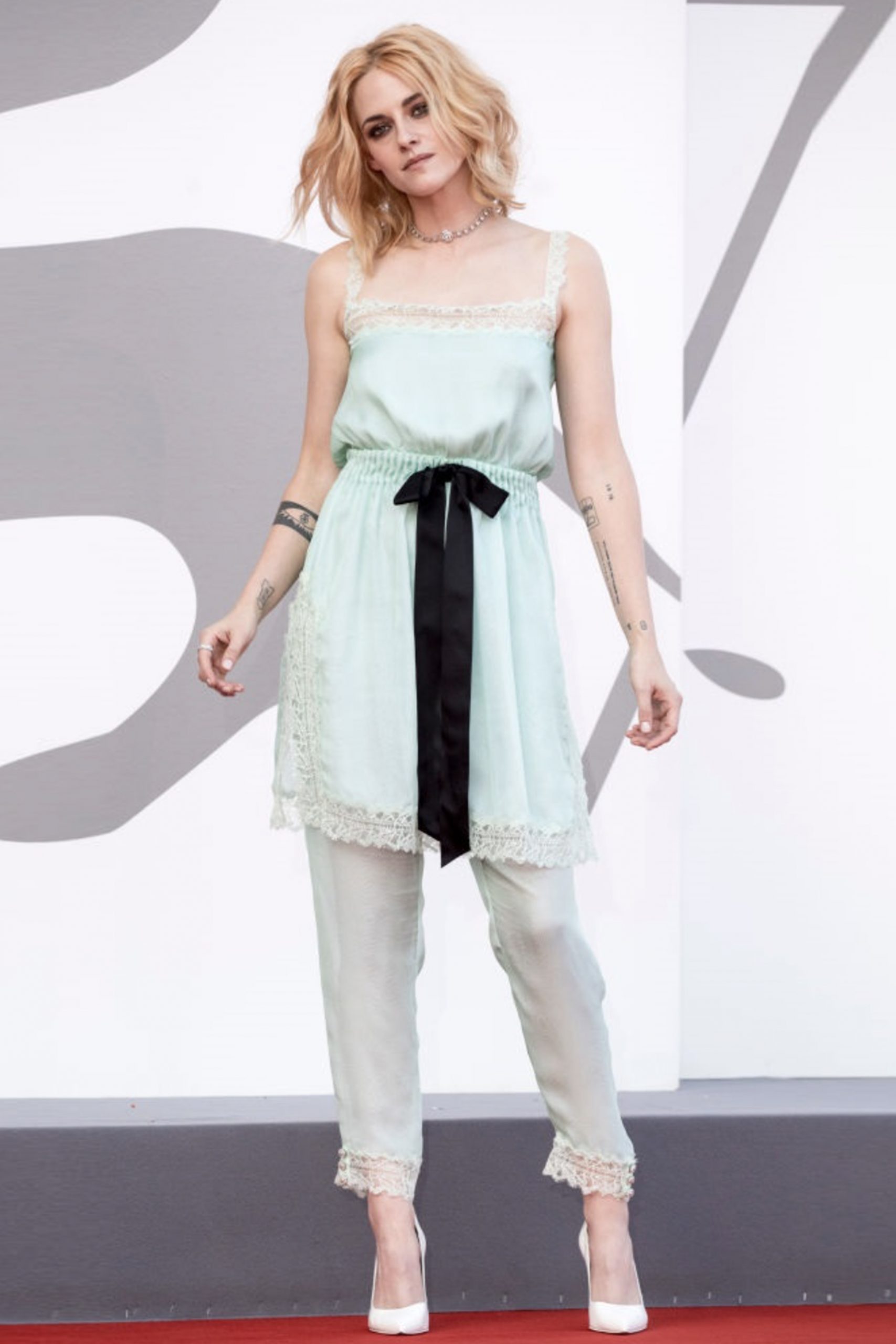 Kirsten Stewart in Chanel al Festival di Venezia - Neomag.