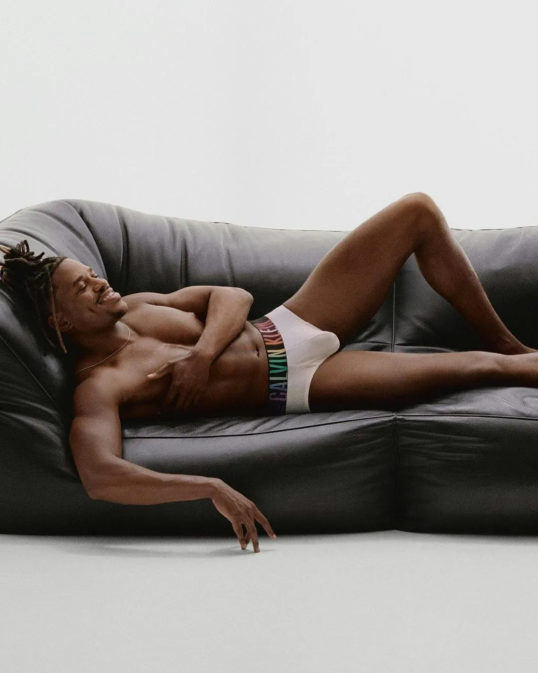 Calvin Klein per il pride- neomag.